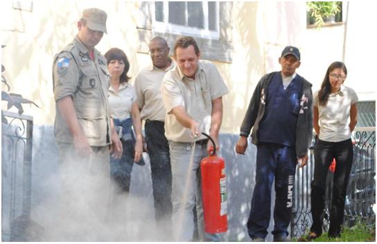 Corpo de Bombeiros promove curso para servidores da Câmara