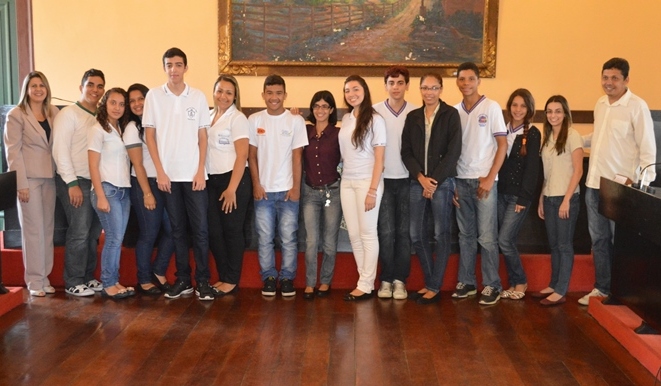 I Câmara Jovem realiza última Sessão de 2014 e inaugura sua Galeria